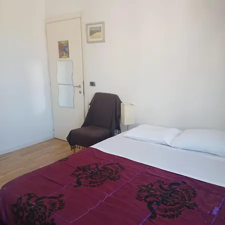 Nina - Stazione Di Trastevere & Wi-fi Apartment